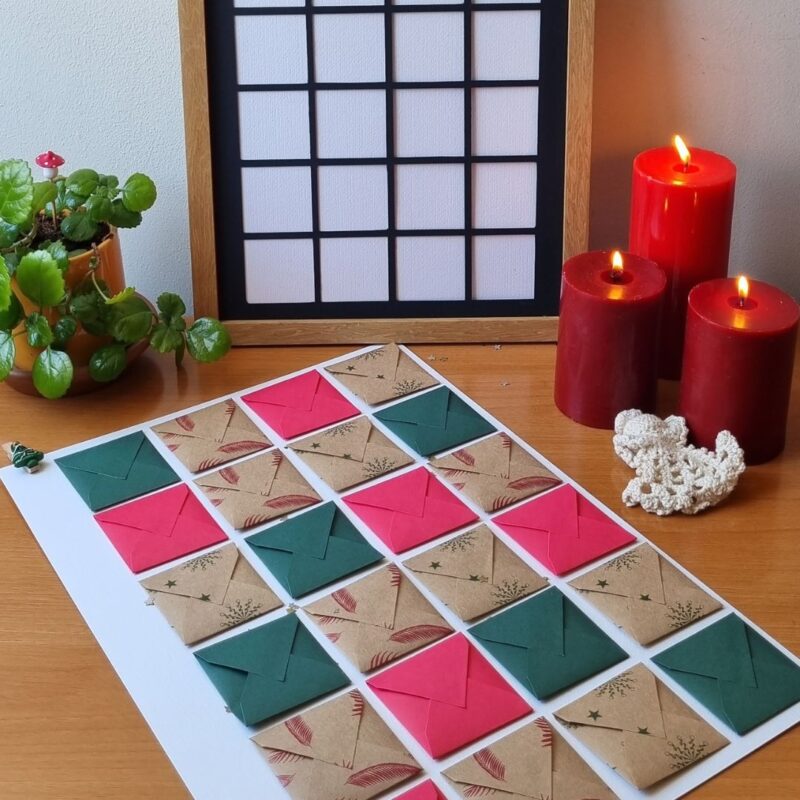 Manualidad • Cuadro de Cuadrados • 40x30 cm - Imagen 4