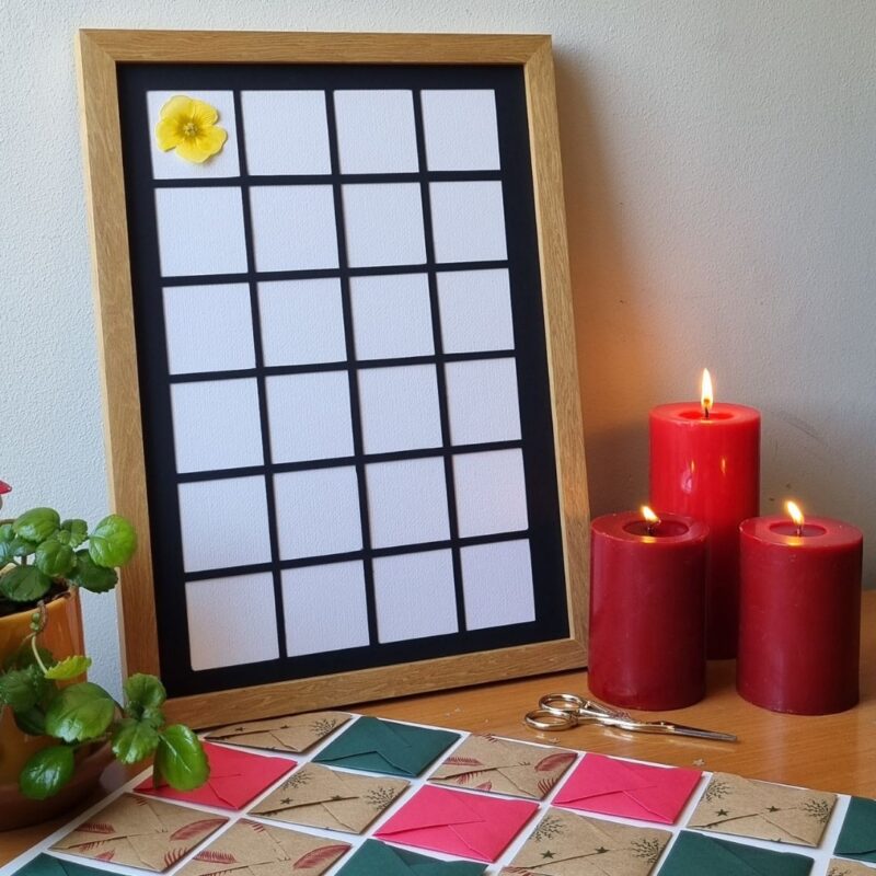 Manualidad • Cuadro de Cuadrados • 40x30 cm